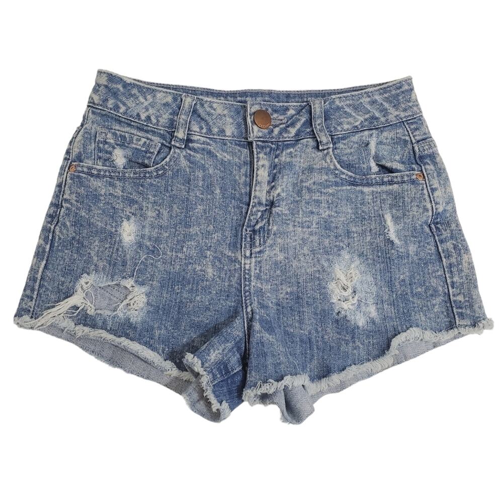 Refuge | Distressed Acid Wash Cut Off Raw Hem Denim Shorts